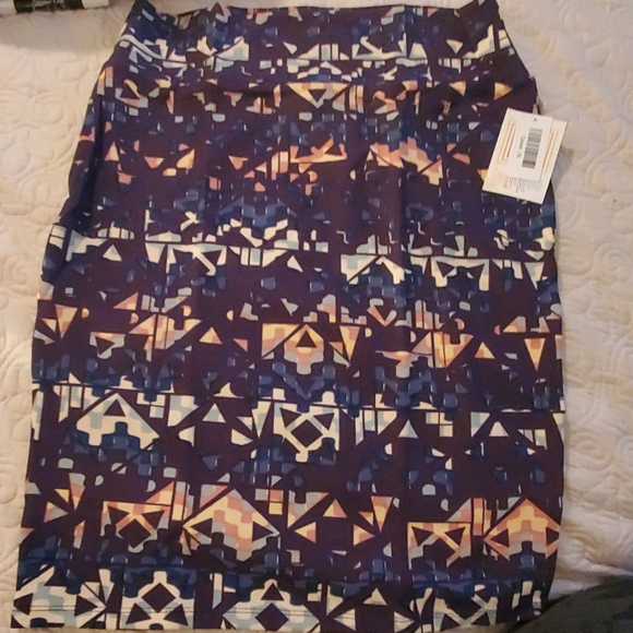 NWT XL LULAROE CASSIE SKIRT - Picture 1 of 4